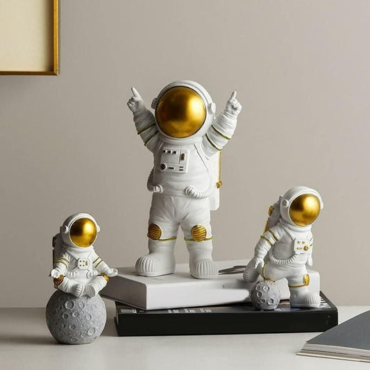 Astronaut Statue Ornament